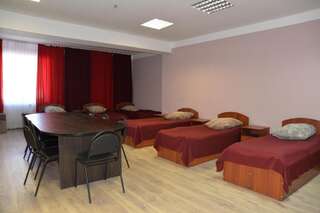 Гостиница  Цезарь  Екатеринбург Кровать в общем 8-местном номере для мужчин и женщин-2